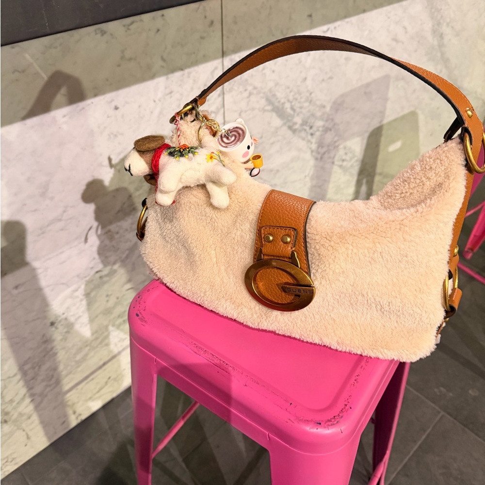 Guess Camden Shoulder Bag